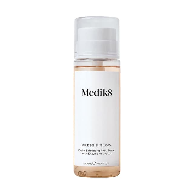 Medik8 Press & Glow - щоденний відлущувальний тонік з РНА та активатором ферментів 150 ml.